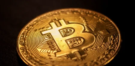 Criptomonede vs. monede fiduciare - ce trebuie sa stii?